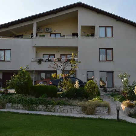 Guest house Vila Adams